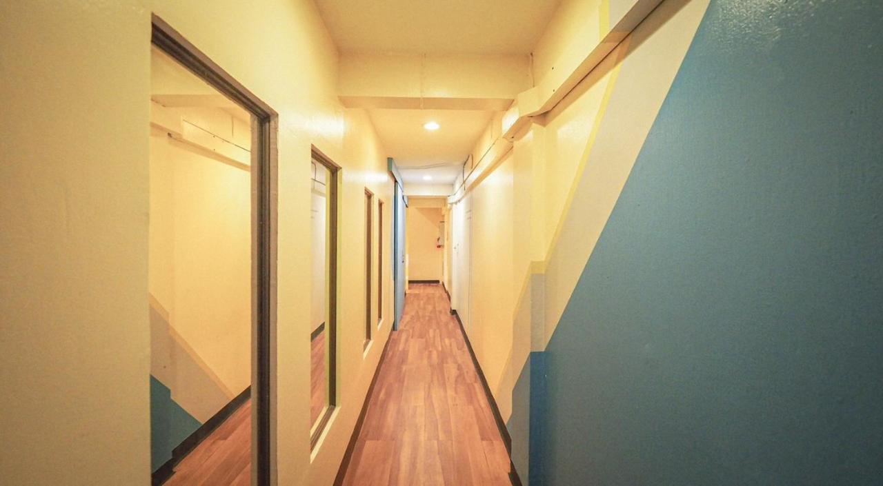 I-Sleep Silom Hostel Bangkok Exteriör bild