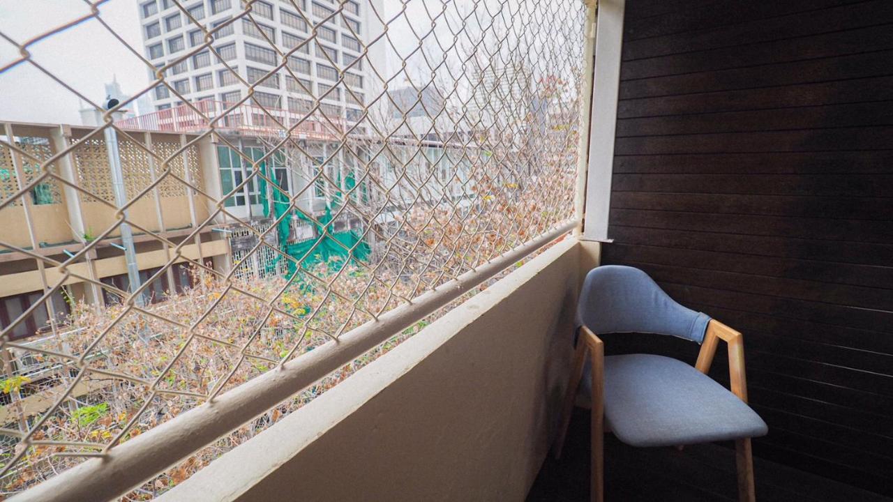 I-Sleep Silom Hostel Bangkok Exteriör bild