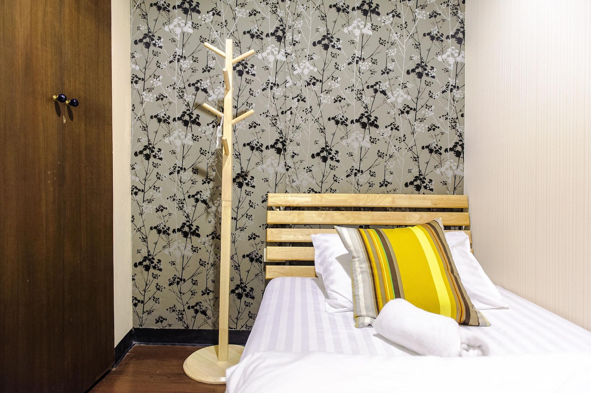 I-Sleep Silom Hostel Bangkok Exteriör bild