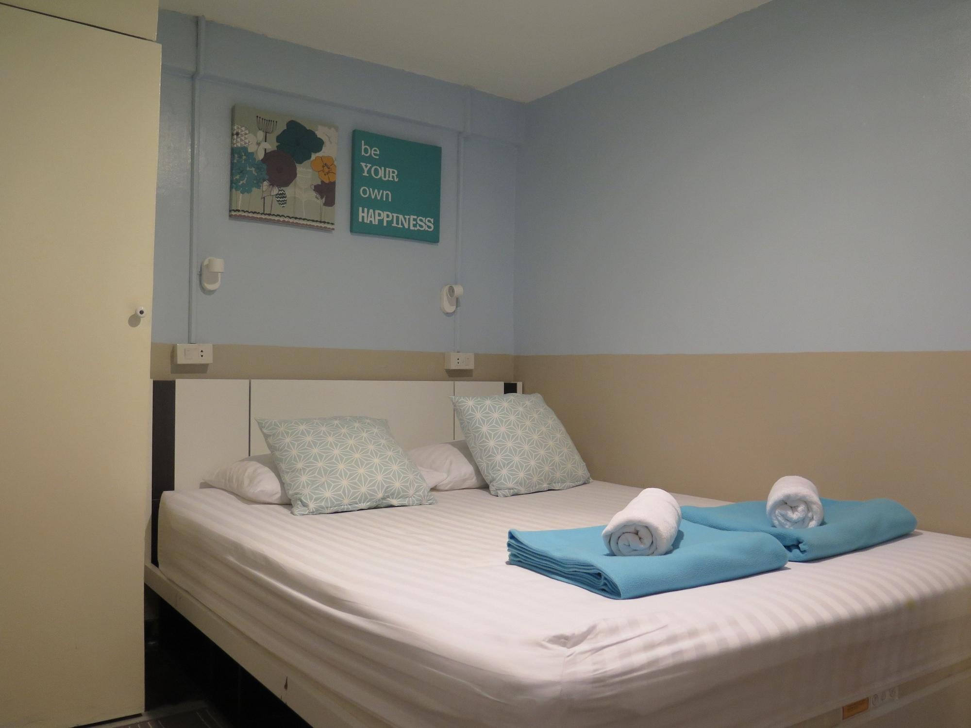 I-Sleep Silom Hostel Bangkok Exteriör bild