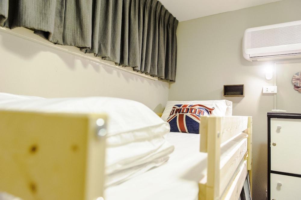 I-Sleep Silom Hostel Bangkok Exteriör bild
